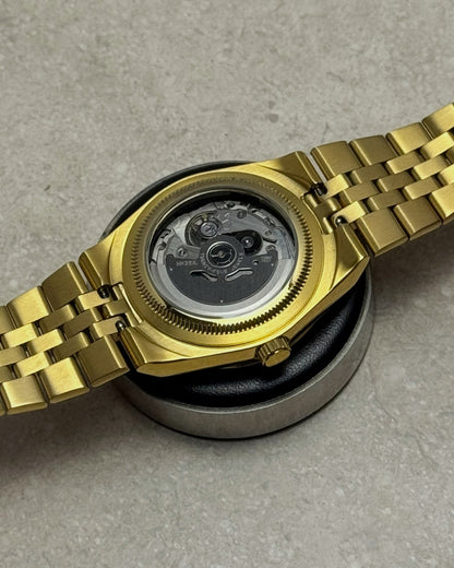 Seiko Land Dweller - Gold