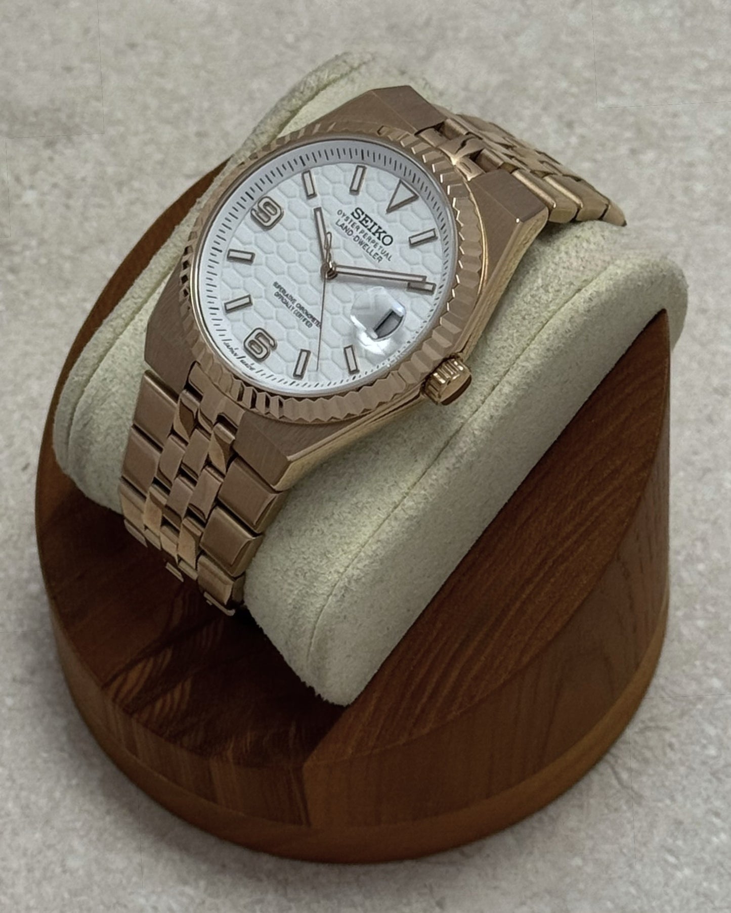 Seiko Land Dweller - Rose Gold